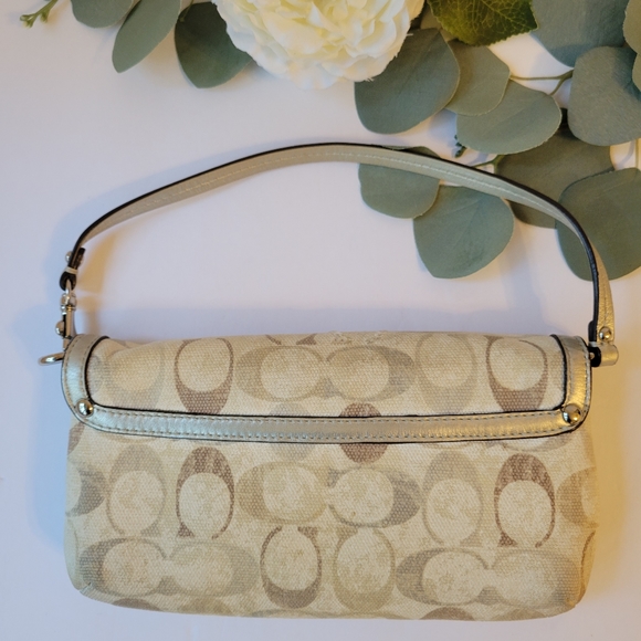 Coach signature Kristen flap sequins wristlet bag - Picture 5 of 11